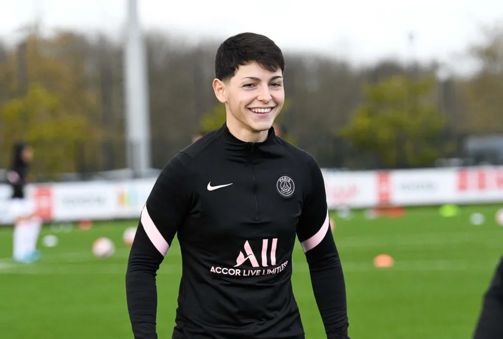 elisa de almeida psg